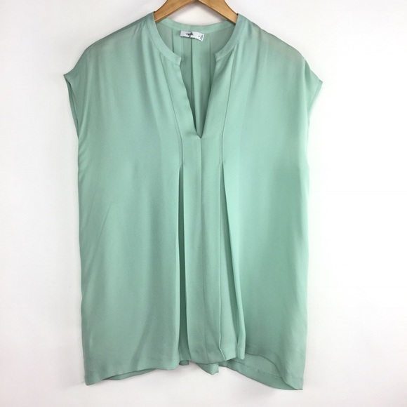 Vince Tops - Vince Mint Green 100% Silk Sleeveless Shell Top